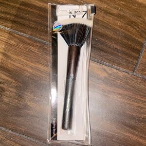 No7 Stippling Makeup Brush